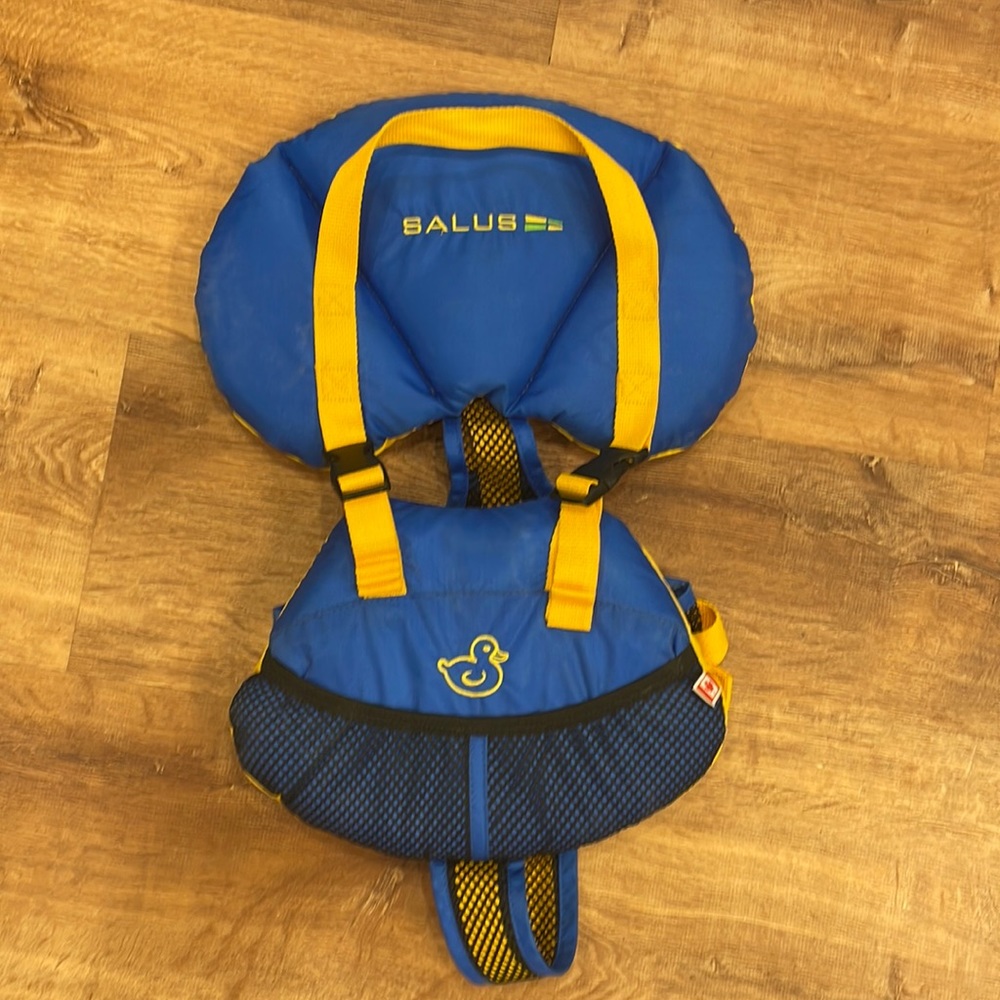 Salus Bijoux infant life jacket